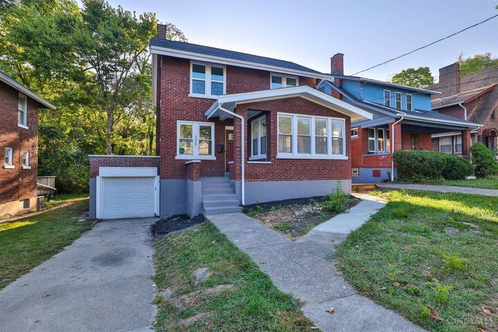 Property Photo: 5660 Hamilton Avenue OH 45224