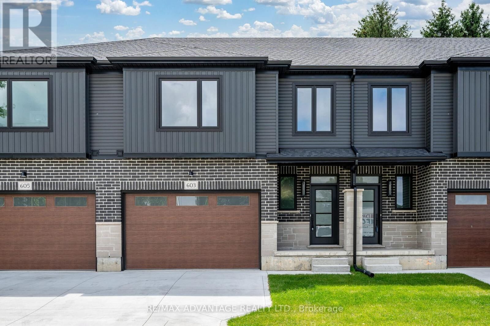 Property Photo:  603 Regent Street  ON N0L 1W0