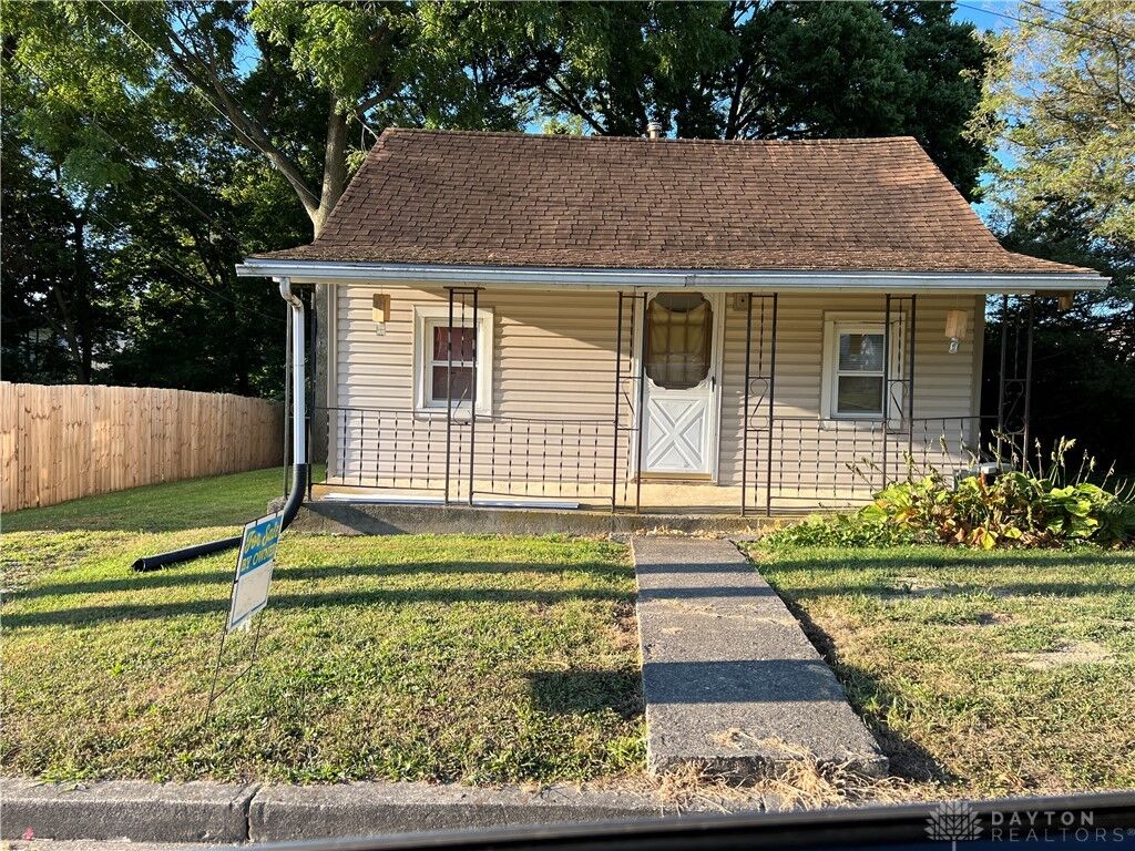Property Photo:  4 E Second  OH 45389 