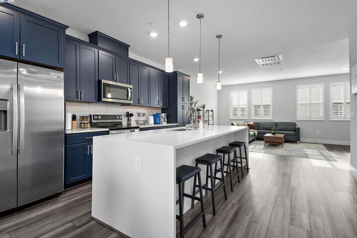 538 Martin Mariner Avenue  Alameda CA 94501 photo