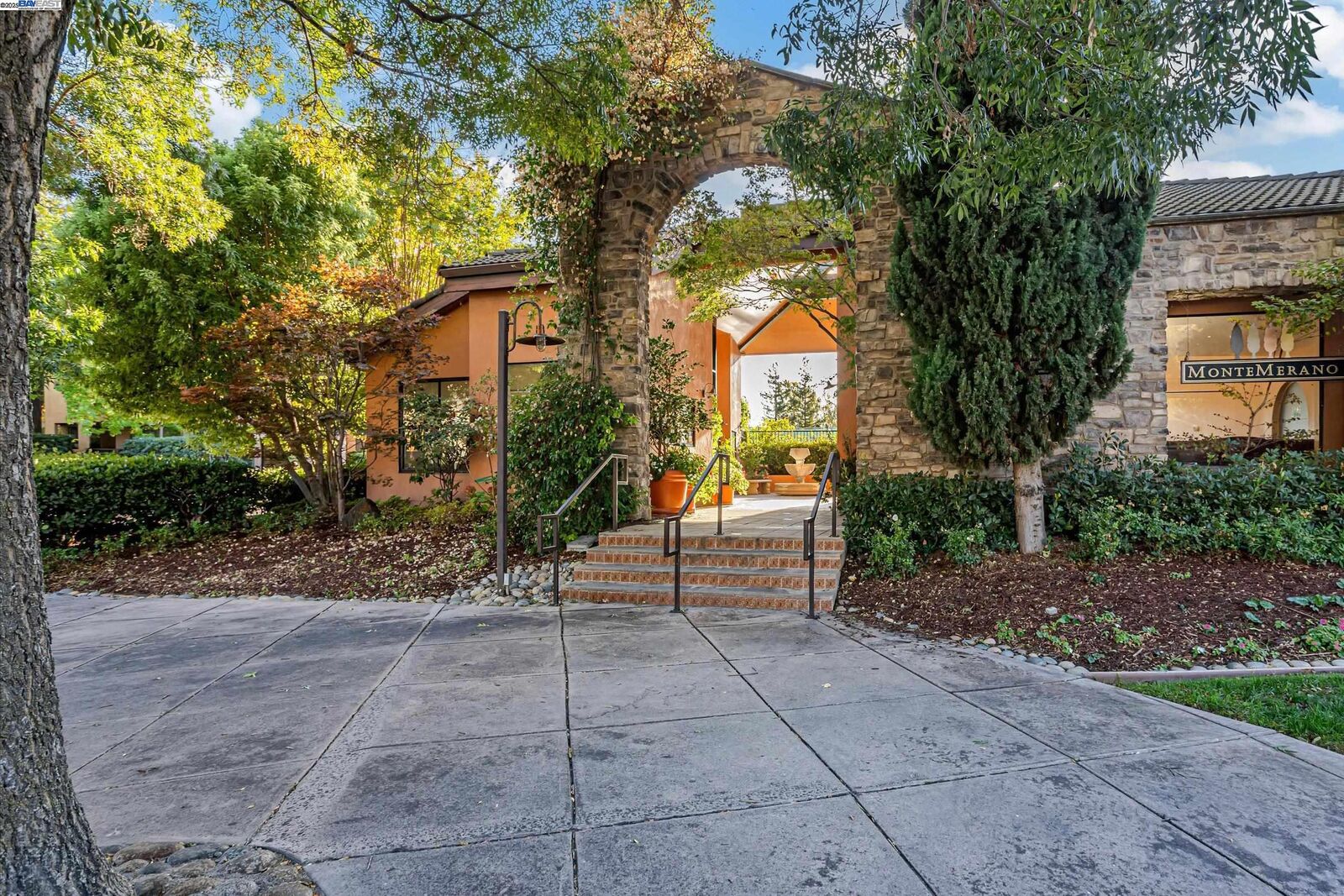 Property Photo:  39199 Guardino Dr 170  CA 94538 