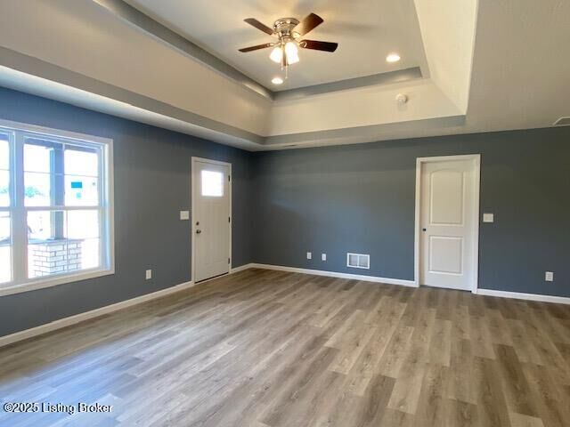 Property Photo: 413 Park Hill Ct KY 40004