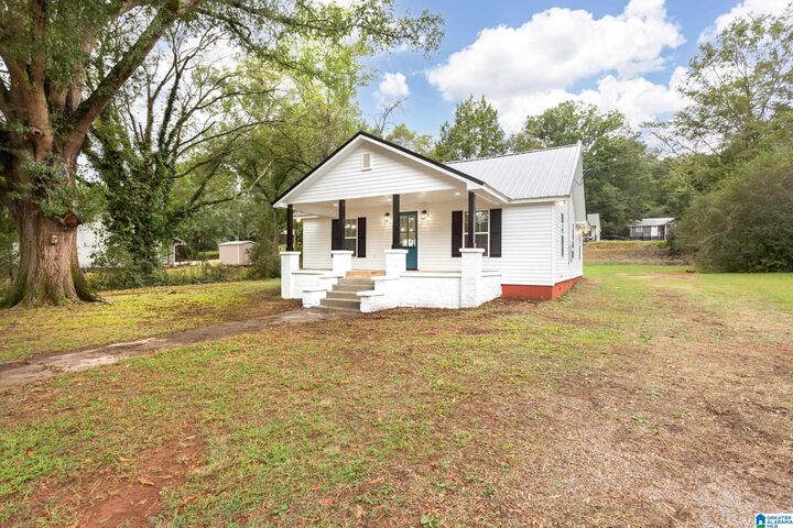 Property Photo: 1028 McPherson Street AL 36203
