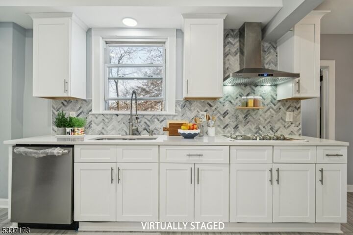 Property Photo:  1016 Chancellor Ave  NJ 07040 
