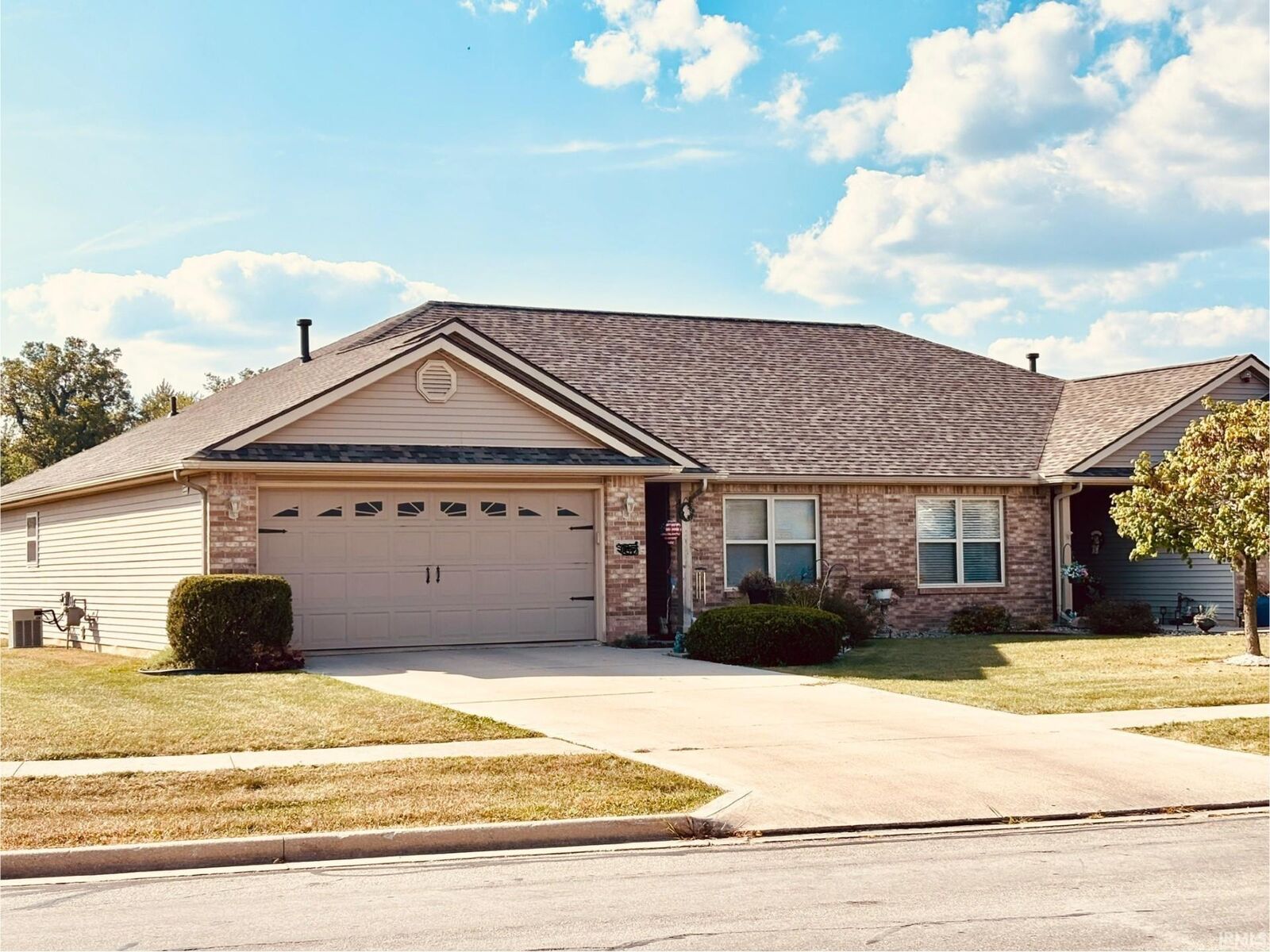 Property Photo: 2303 Northcrest Drive IN 46703