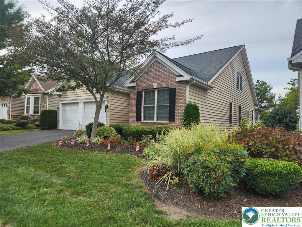 Property Photo:  5560 Republic Way  PA 18017 