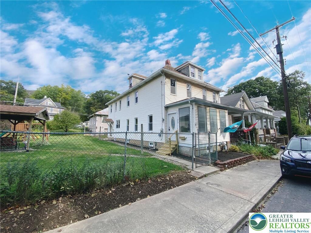 Property Photo:  929 George Street  PA 18072 