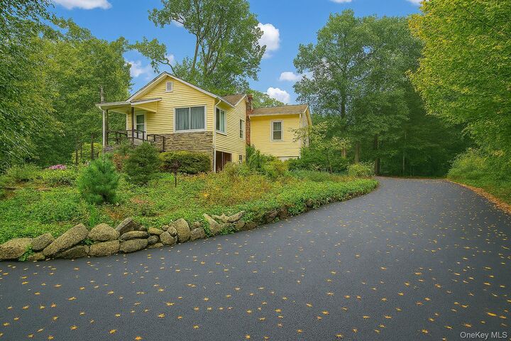 Property Photo:  1645 Amazon Road 1645  NY 10547 