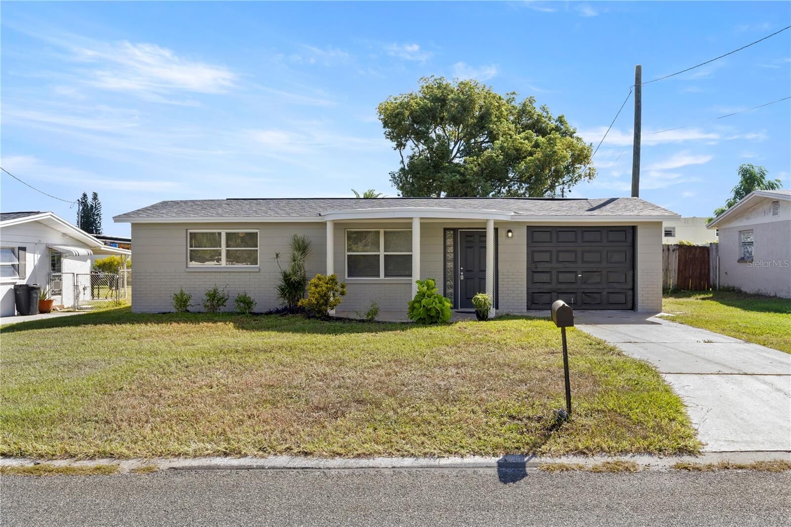 Property Photo: 9030 Unicorn Avenue FL 34668