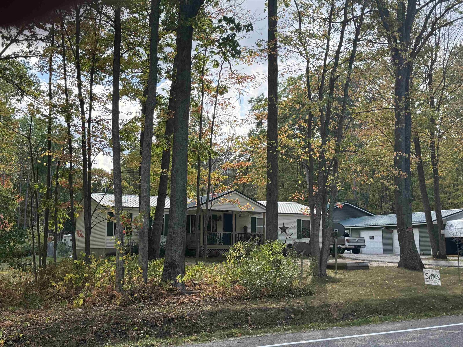 Property Photo: 5233 W Emery MI 48651