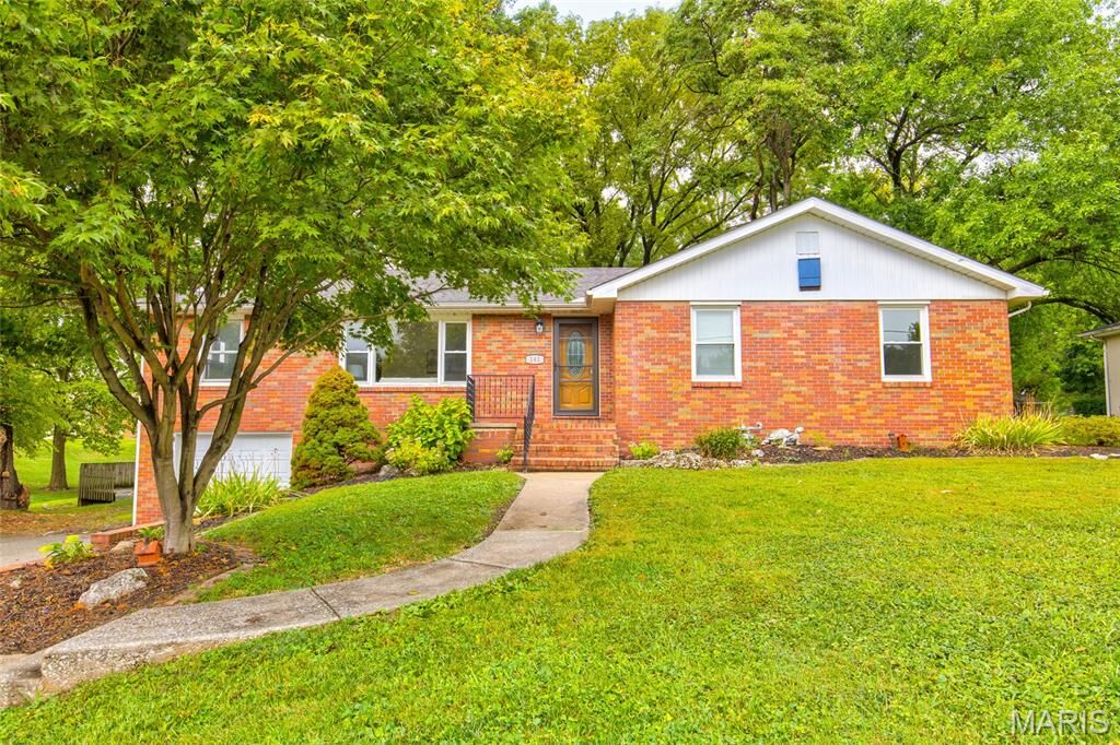 Property Photo: 141 S 9th Street IL 62024