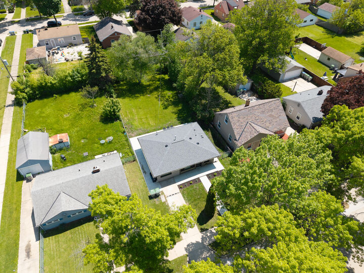 Property Photo:  5270 N 57th St  WI 53218 