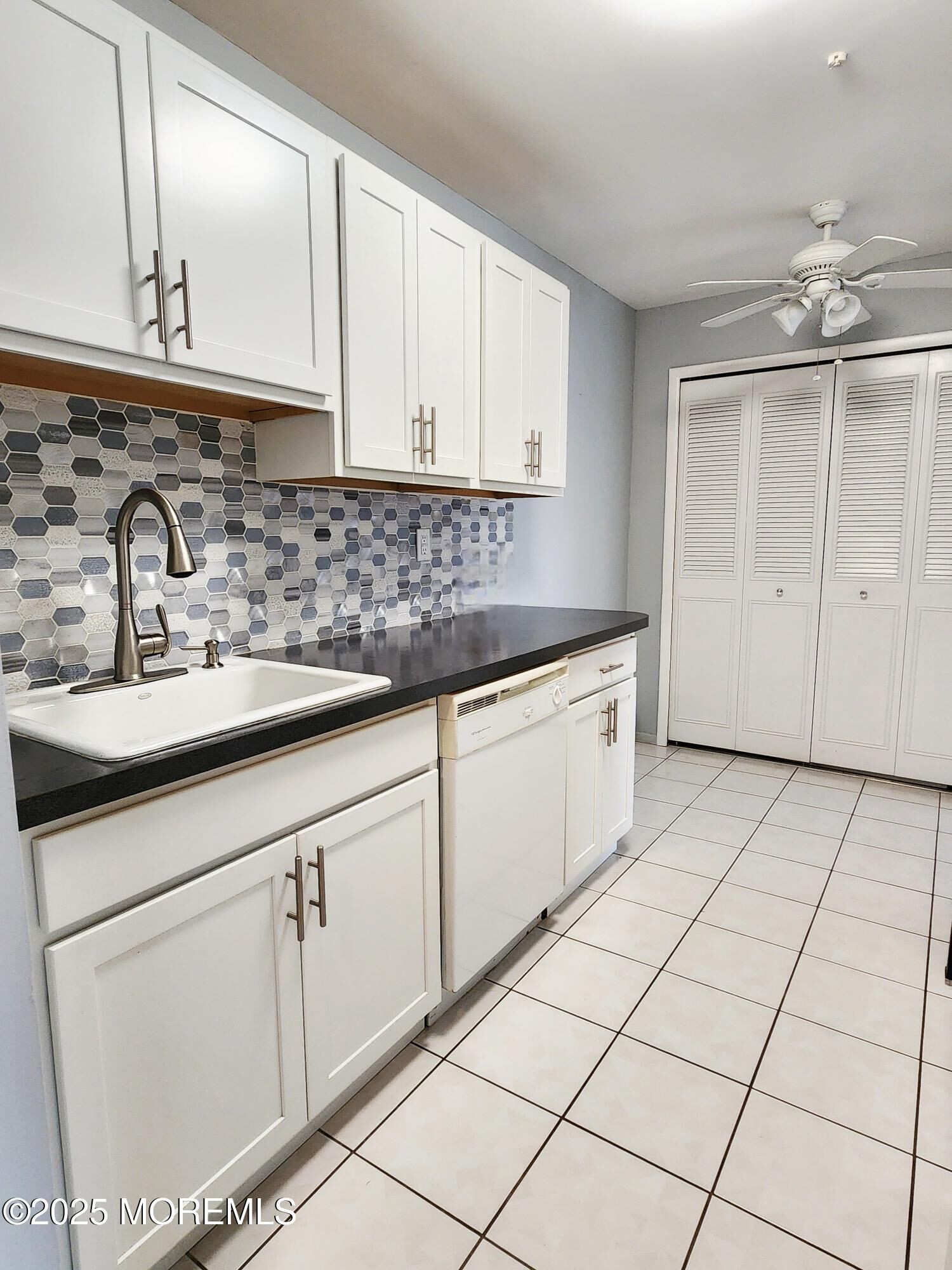 Property Photo:  78 Overlook Way  NJ 07726 