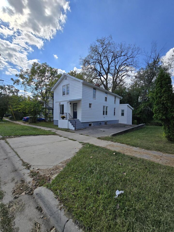 Property Photo: 64 Union Street MI 49242