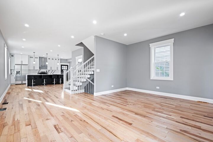 Property Photo:  1610 S Fifth Avenue  IL 60153 