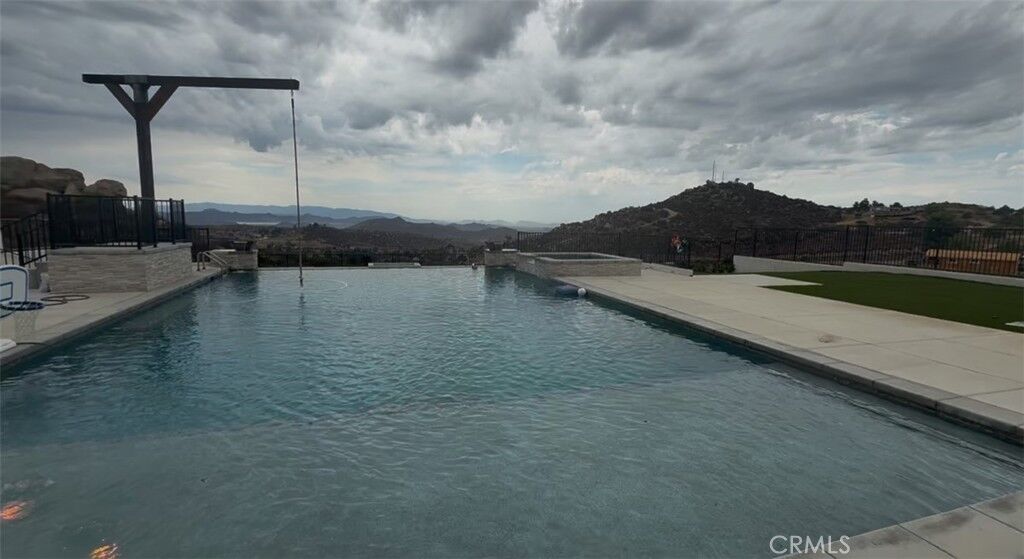 Property Photo:  31930 Via Del Senor  CA 92548 