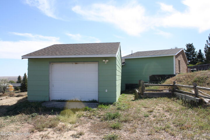 Property Photo: 313 Collins Ave - WY 82718