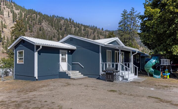 Property Photo: 500 3rd Avenue E MT 59872