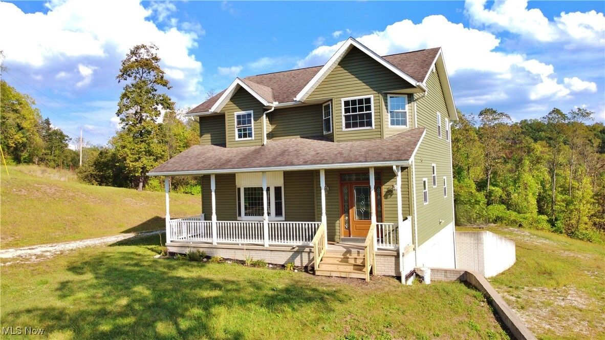 Property Photo:  17583 Davis Ridge Road  OH 43724 