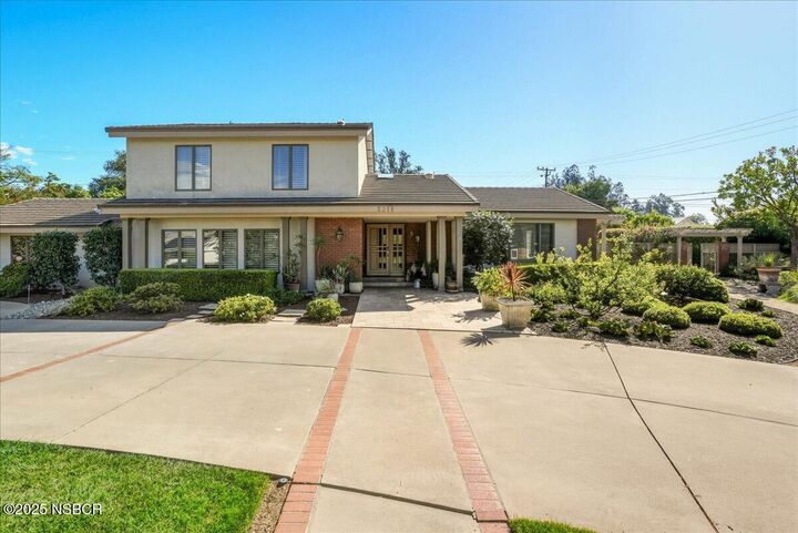 Property Photo:  2218 Glacier Lane  CA 93455 