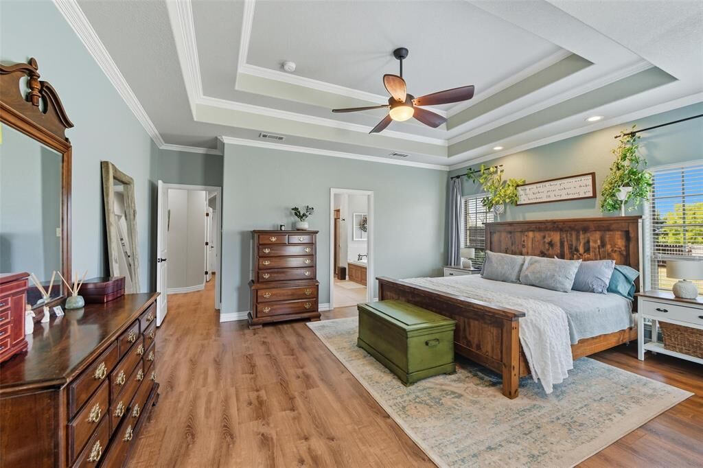 Property Photo: 100 Overton Ridge Circle TX 76088