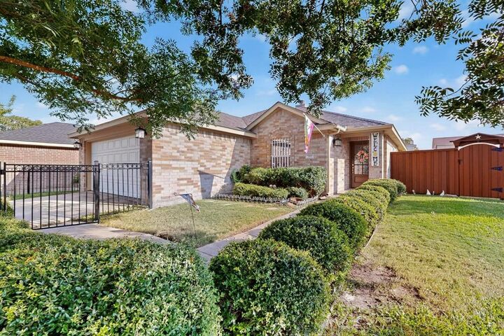 Property Photo: 202 Athel Drive TX 75149