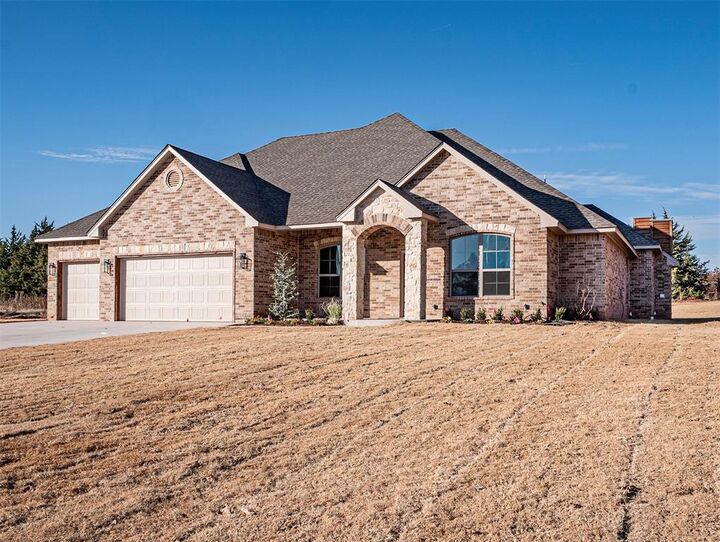 Property Photo: 8060 Longbow OK 73044