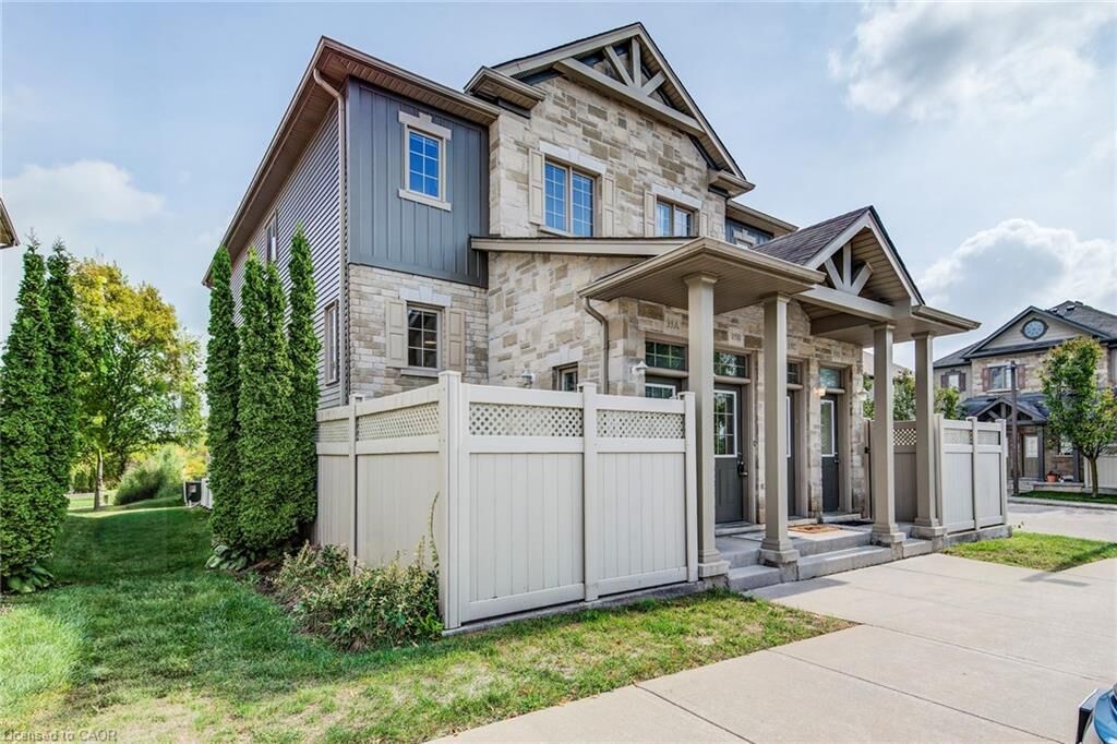 Property Photo:  931 Glasgow Street 35B  ON N2N 0B6