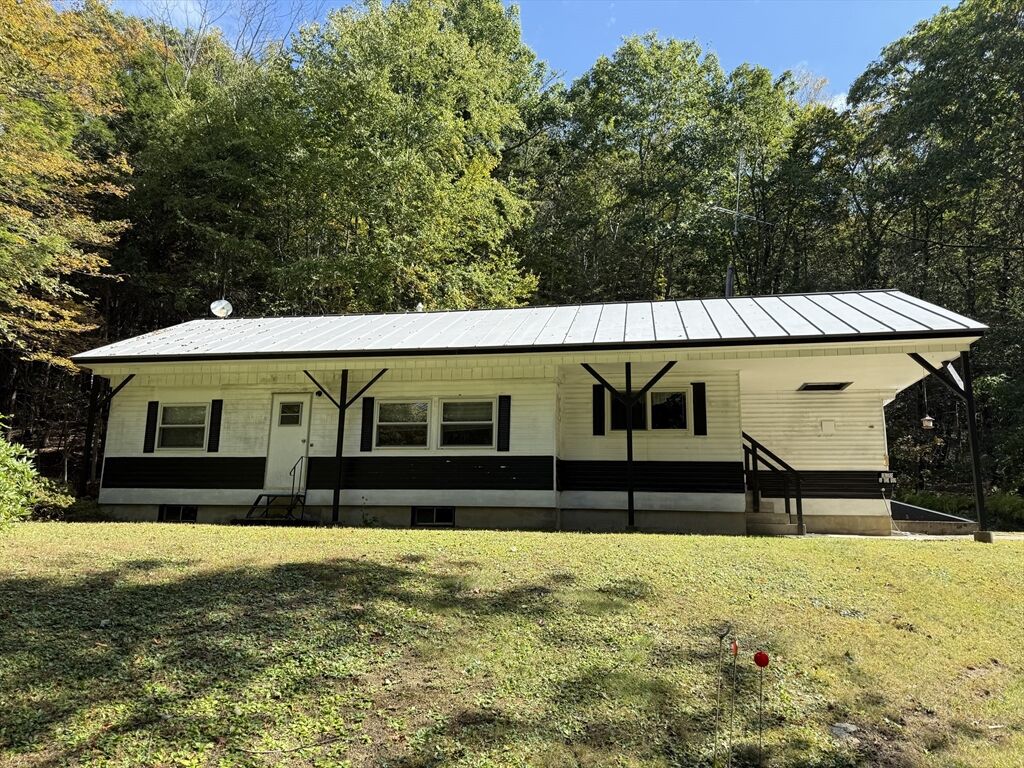 Property Photo: 1531 Williamsburg Rd MA 01330