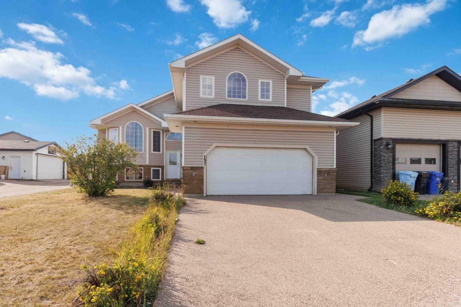 Property Photo: 197 Pliska Crescent AB T9K 0A8