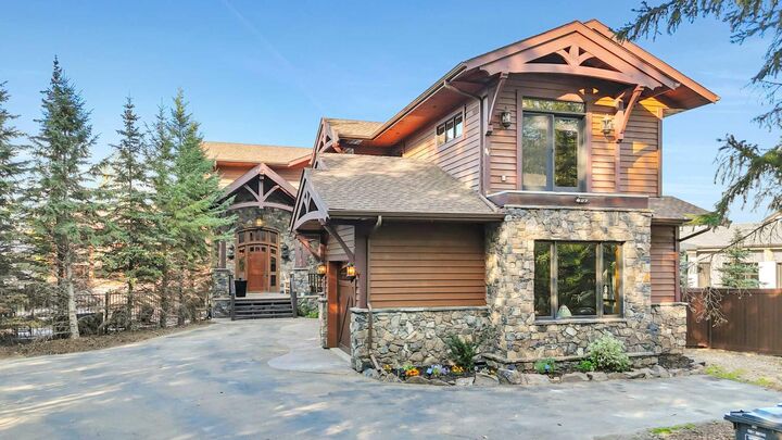 Property Photo: 261 Honeymoon Drive AB T4S 1S5