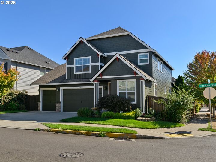 Property Photo:  15432 SE Hidden Falls Dr  OR 97015 