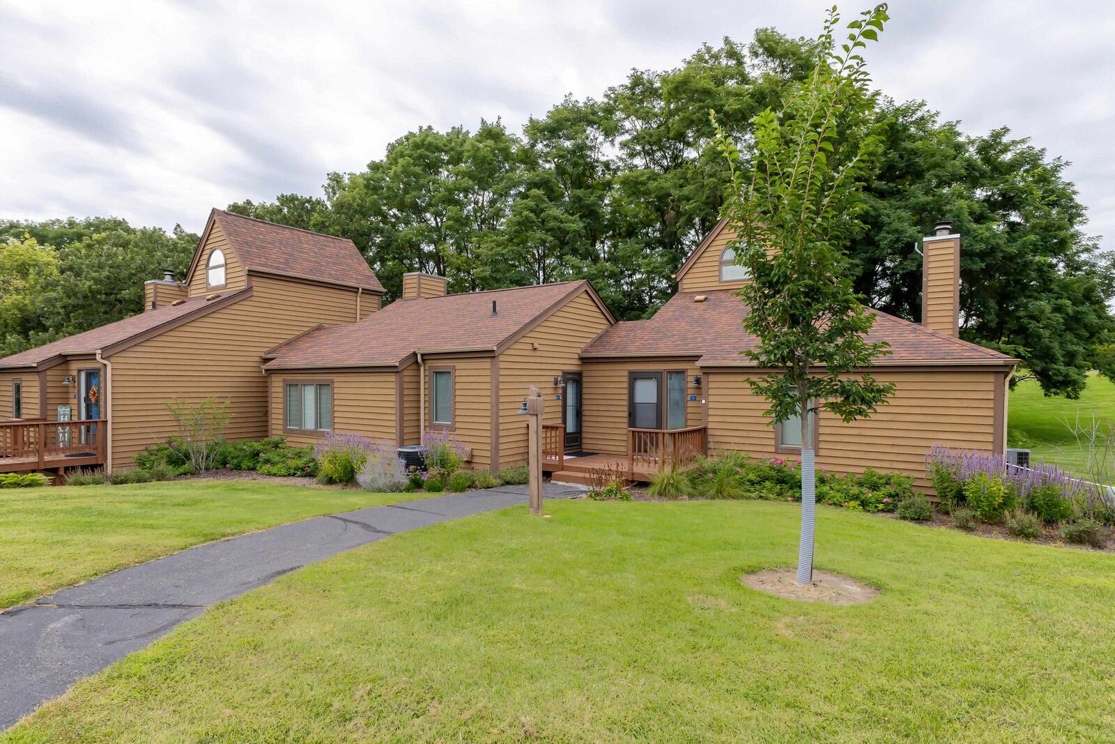 Property Photo: 11 Farmstead Drive IL 61036