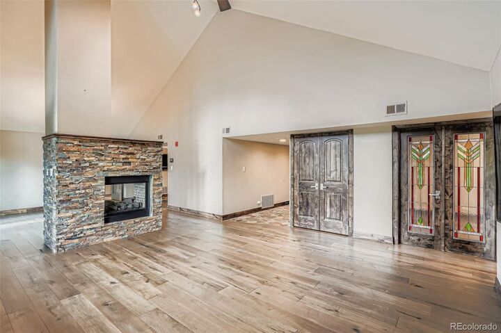 Property Photo: 4605 S Yosemite Street 304 CO 80237