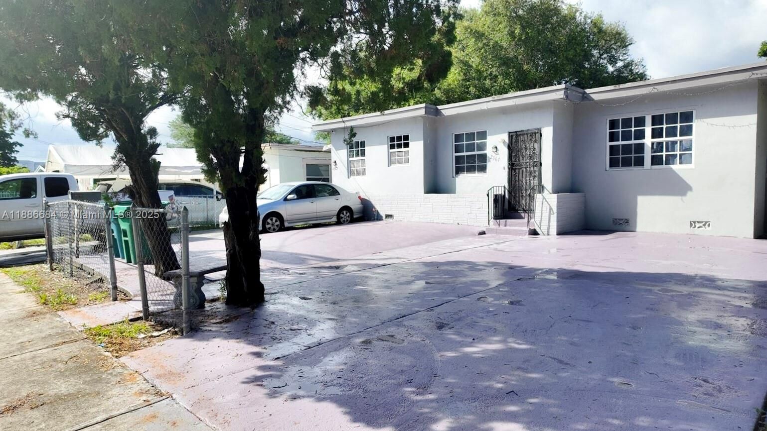 Property Photo:  2367 NW 82nd St  FL 33147 