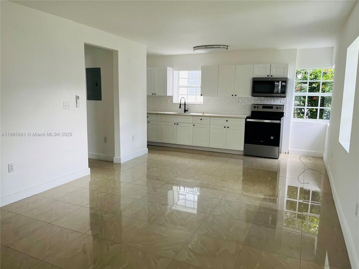 Property Photo: 1935 Marseille Dr 3 FL 33141