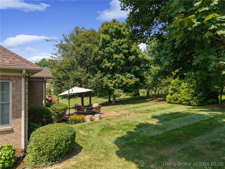 Property Photo: 3542 Lafayette Parkway IN 47119