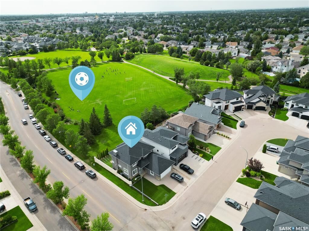 Property Photo: 438 Horlick Manor SK S7N 2J6