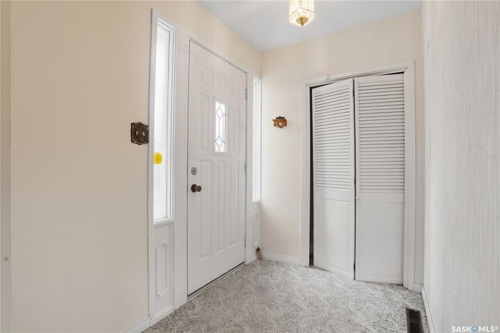 Property Photo:  11 Moxon Crescent  SK S7H 3B8 