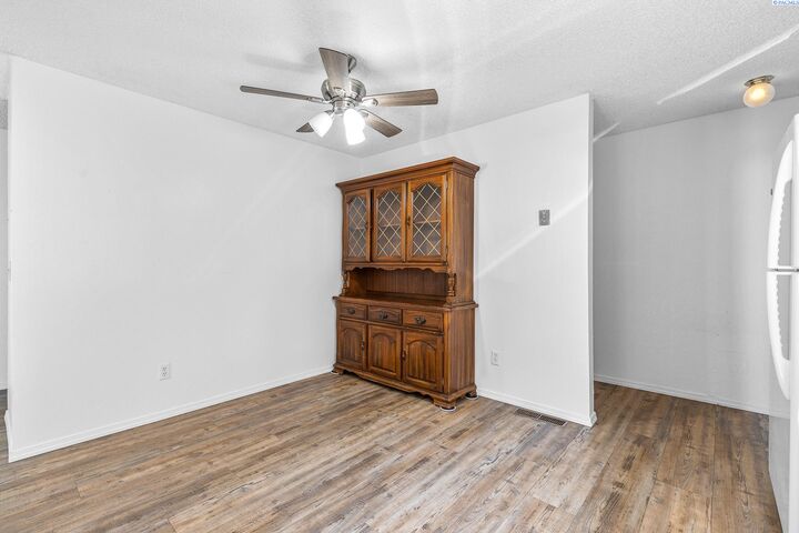 Property Photo:  2816 W Ella Street  WA 99301 