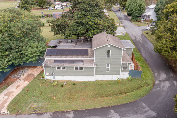 Property Photo:  201 Oakwood Dr  NC 27258 