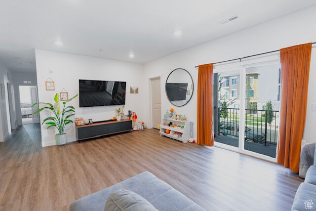 Property Photo: 2308 E 830 S 13 UT 84660