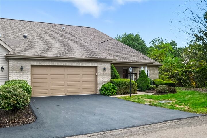 Property Photo: 313 Luke Ct PA 15044