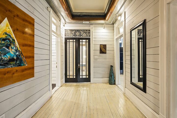 Property Photo: 1007 E 8th Street TX 78702