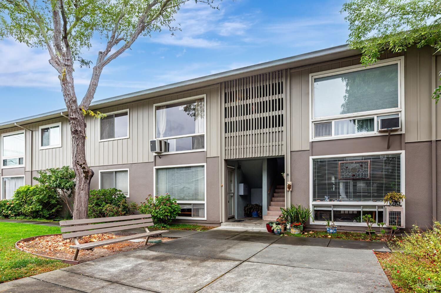 Property Photo:  1064 Los Gamos Road G  CA 94903 