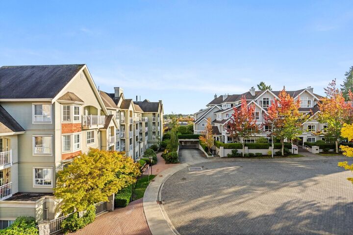 Property Photo: 5555 13A Avenue Ph5 BC V4M 2E7
