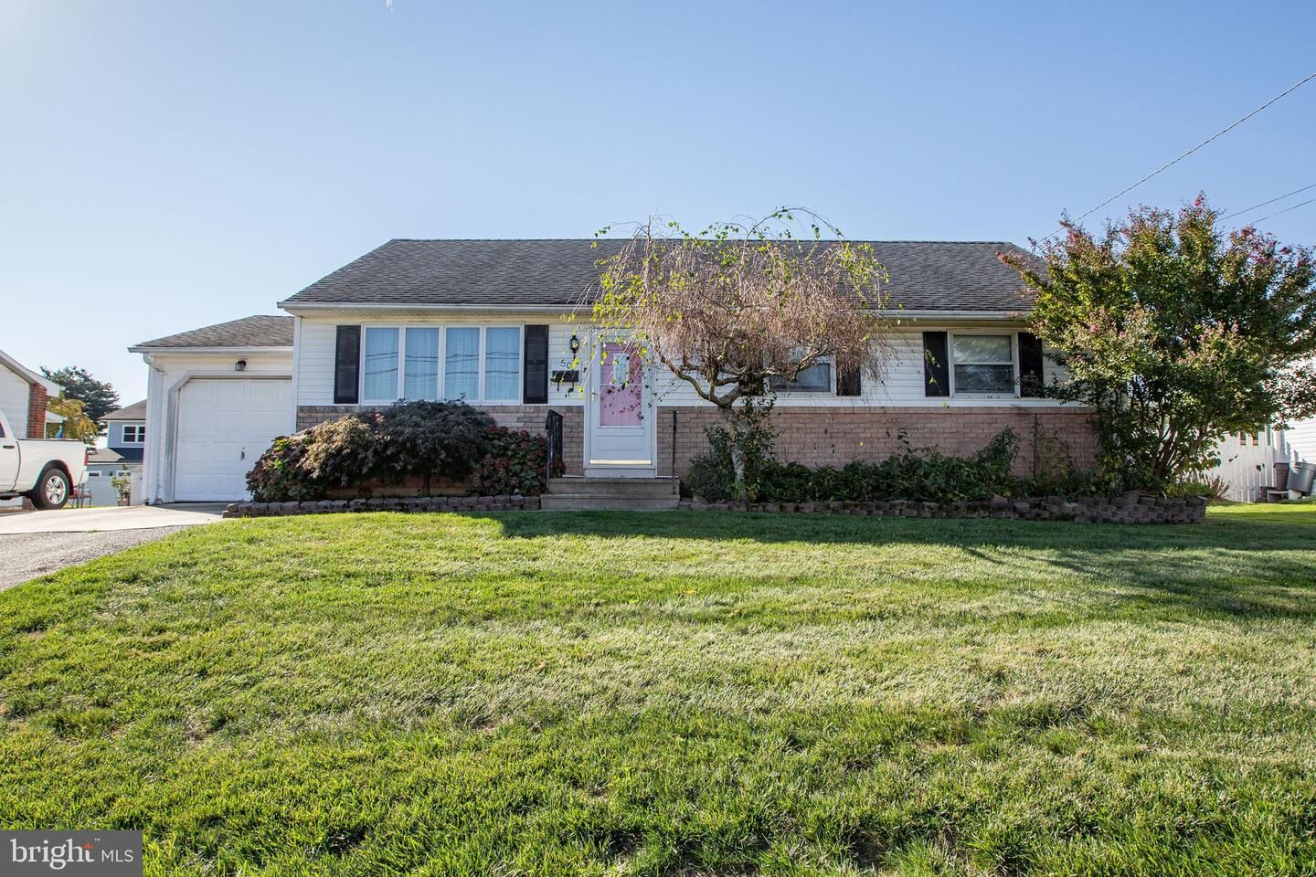Property Photo:  50 Elmont Road  NJ 08610 