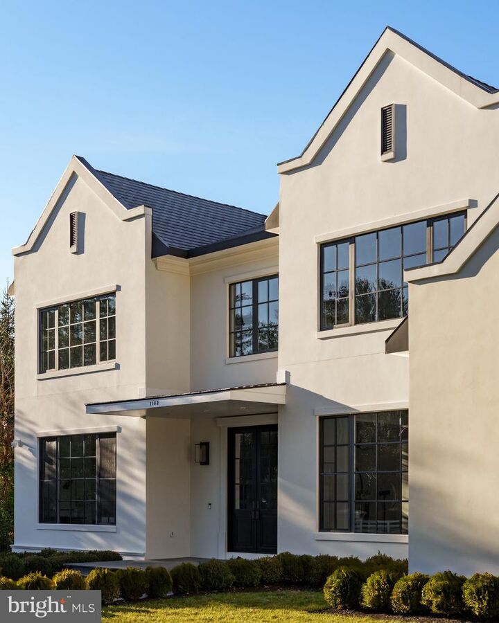 Property Photo:  1102 Chain Bridge Road  VA 22101 