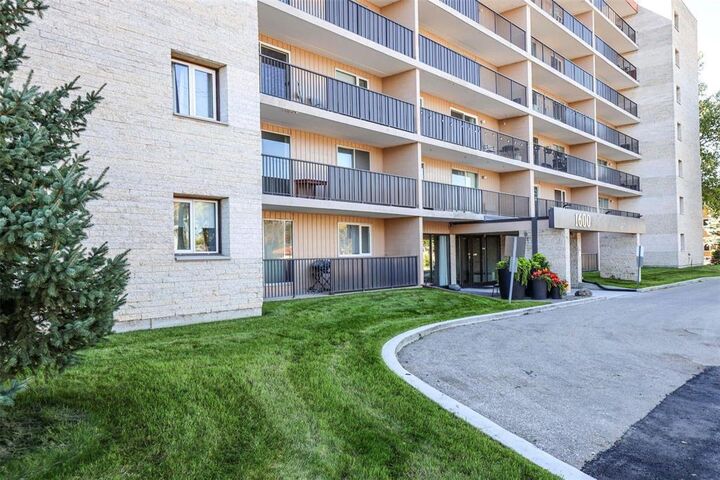 Property Photo:  1600 Taylor Avenue  MB R3N 1Y9 