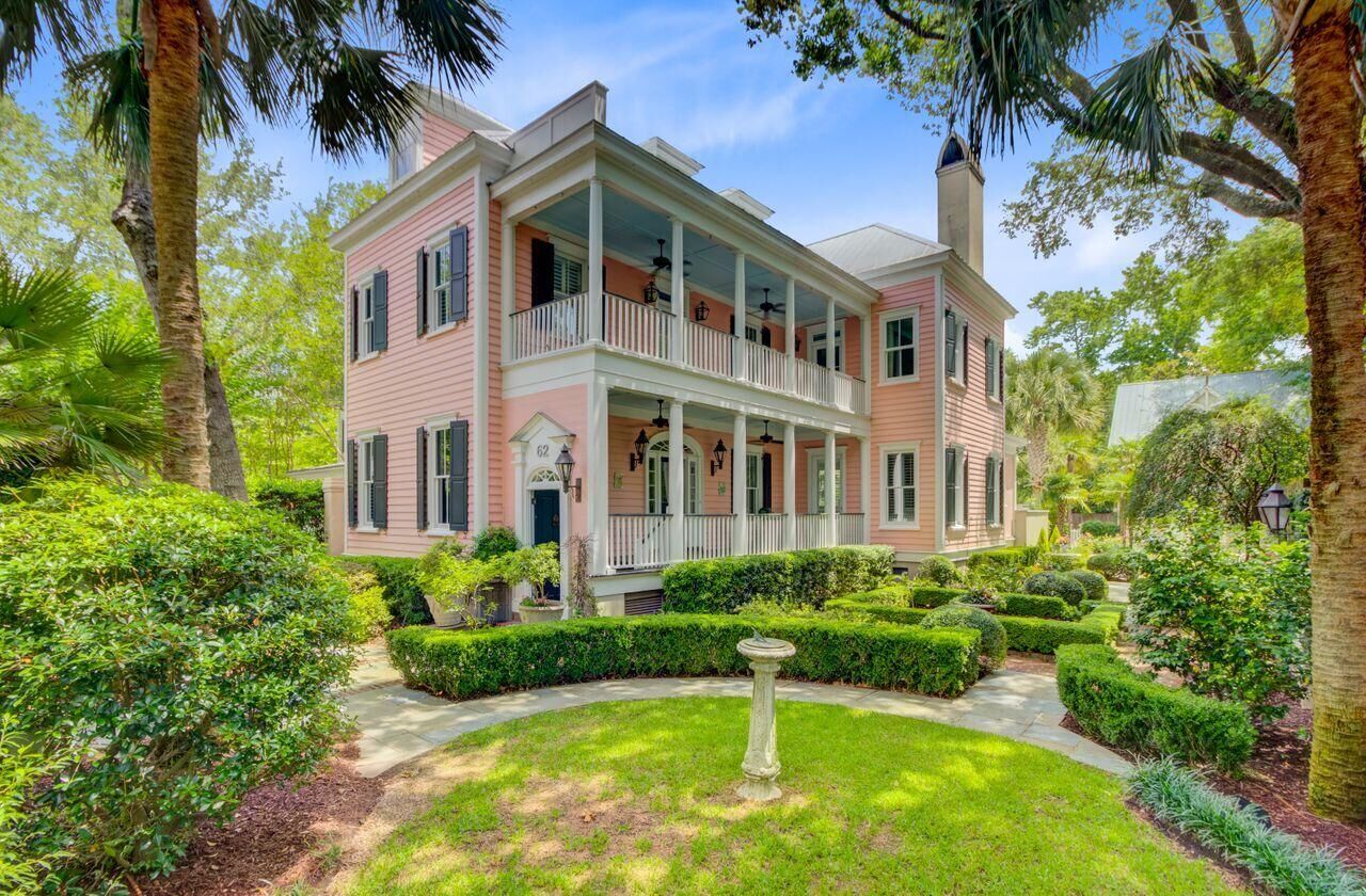 Property Photo: 62 Eastlake Road SC 29464